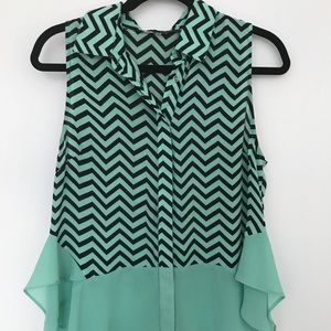 Sleeveless Button-down Blouse